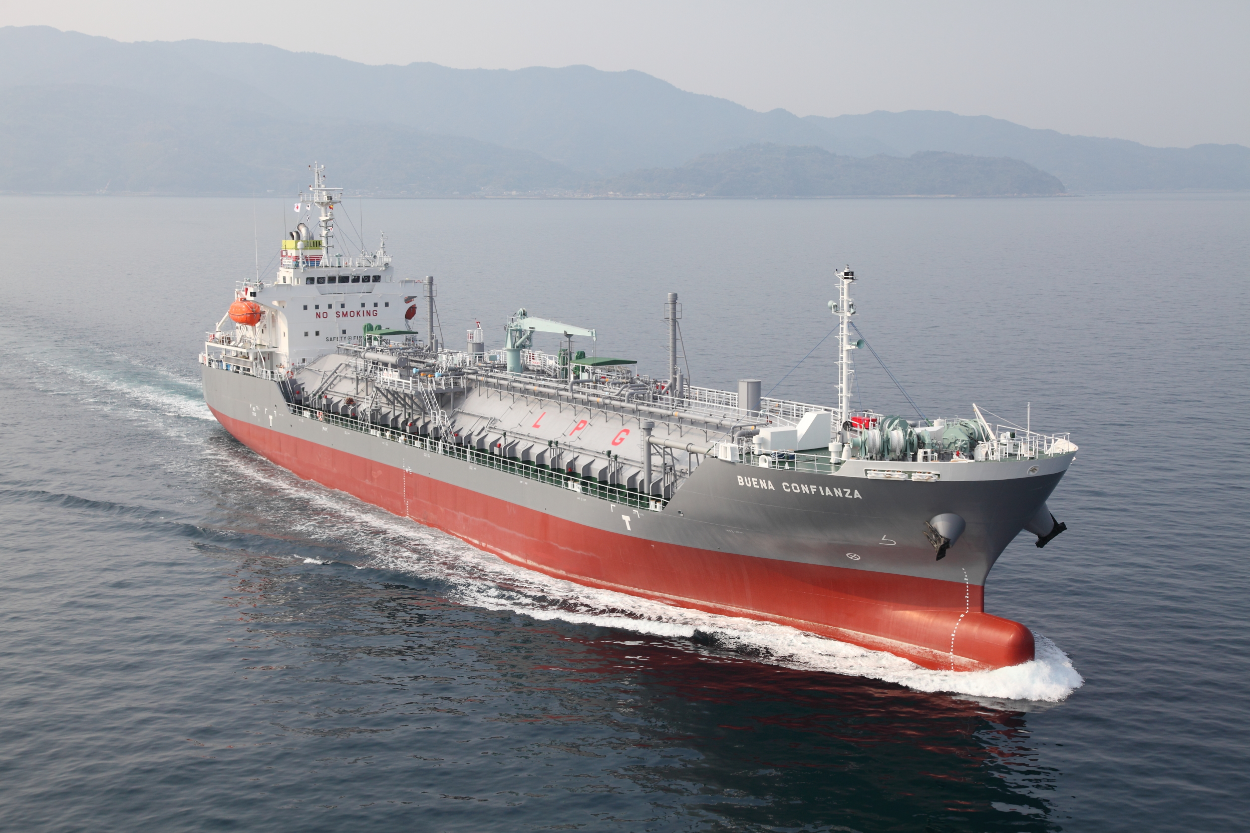 下ノ江造船で建造したLPG VCM LAGタンカー